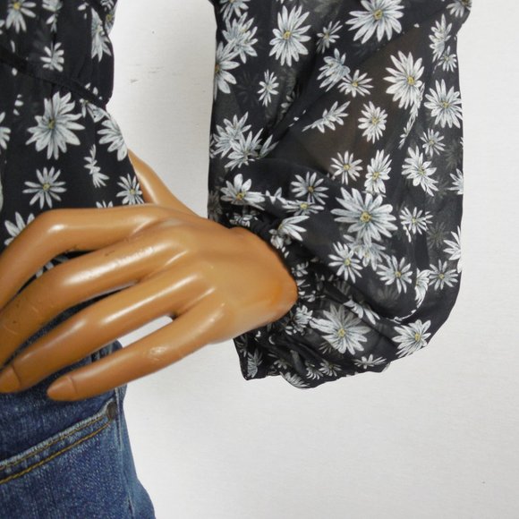 LEYDEN L New Black Daisy Print Cropped Top Stretch Bodice Long Sheer Sleeves - Picture 6 of 9